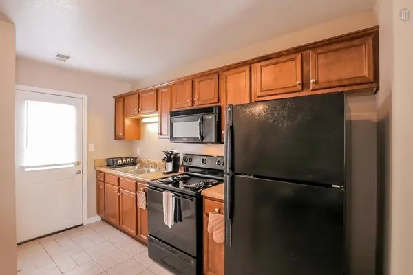 535 Lafayette Rd #I1, Clarksville, TN 37042