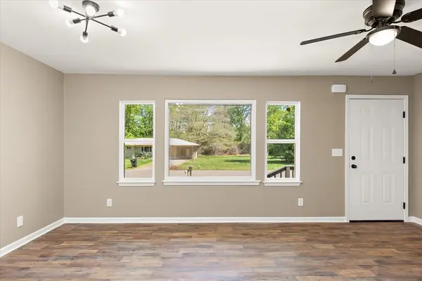 309 Rickenbacker Dr, Tullahoma, TN 37388