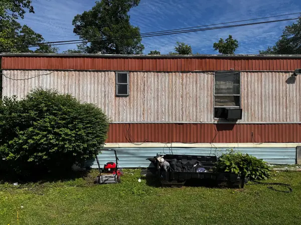 409 Commodore Dr, Manchester, TN 37355