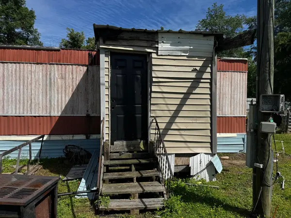 409 Commodore Dr, Manchester, TN 37355
