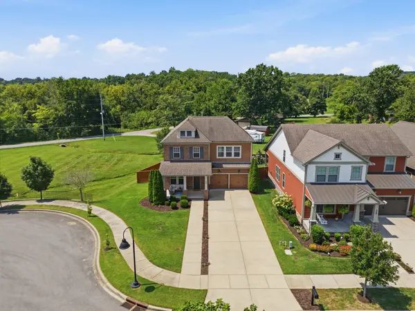 322 Tanglewood Ln, Hendersonville, TN 37075