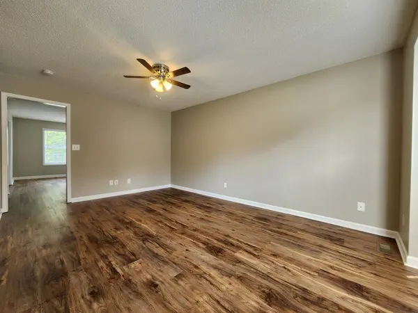 4048 New Grange Cir, Clarksville, TN 37040
