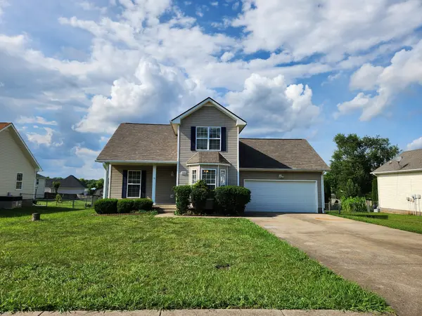 4048 New Grange Cir, Clarksville, TN 37040