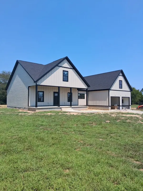 90 Pine Bluff Ct, Winchester, TN 37398