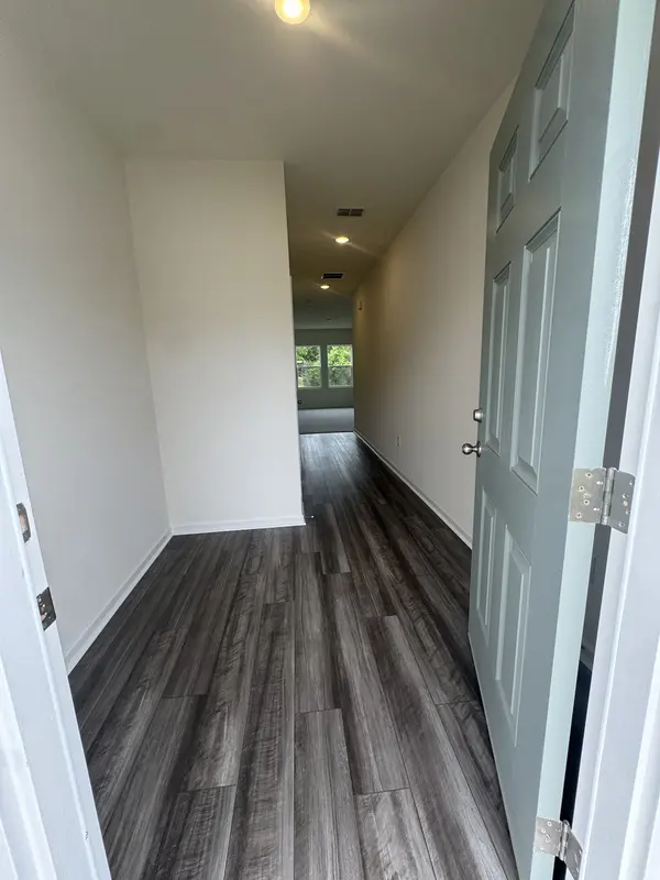 181 Snowdrop Ave, La Vergne, TN 37086