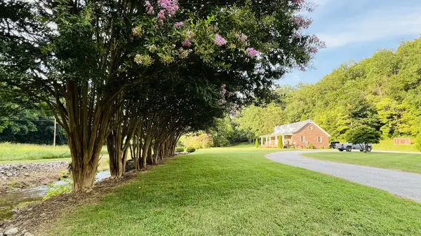 380 Dry Weakley Rd, Ethridge, TN 38456