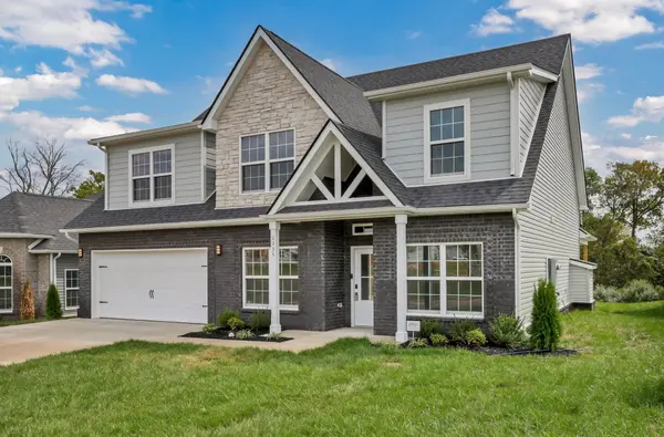 1135 Mourning Cloak Dr, Clarksville, TN 37043