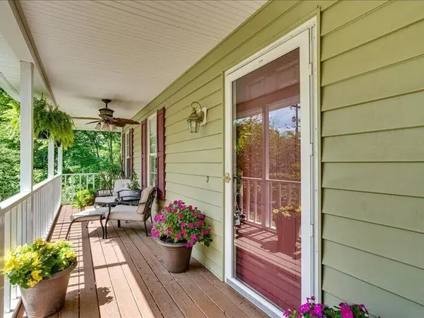 8735 Brookhill Drive, Hixson, TN 37343
