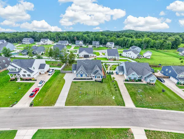 1427 Dawbarn Dr, Murfreesboro, TN 37128