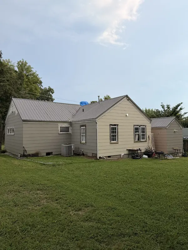 406 2nd Ave #NW, Winchester, TN 37398