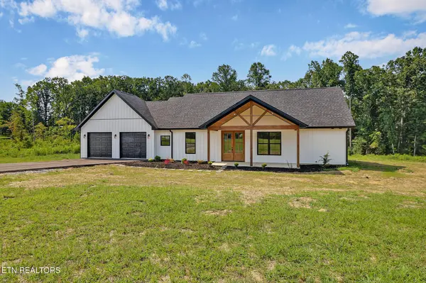 1468 Taylor Place Rd, Jamestown, TN 38556