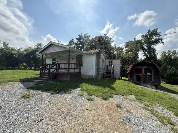 10132 Bee Branch Rd, Bon Aqua, TN 37025