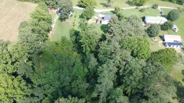10132 Bee Branch Rd, Bon Aqua, TN 37025