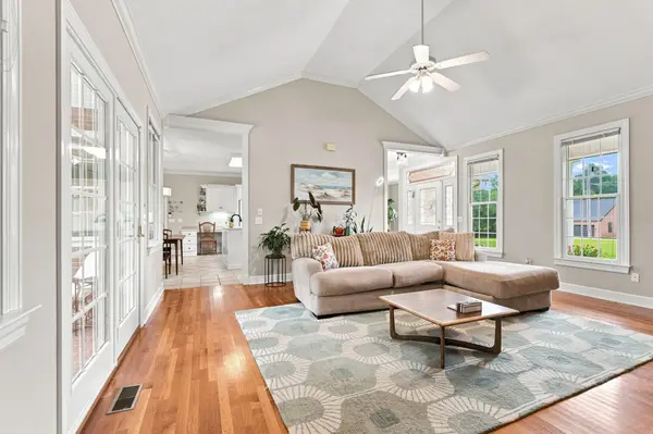 131 Maple Dr, Woodbury, TN 37190