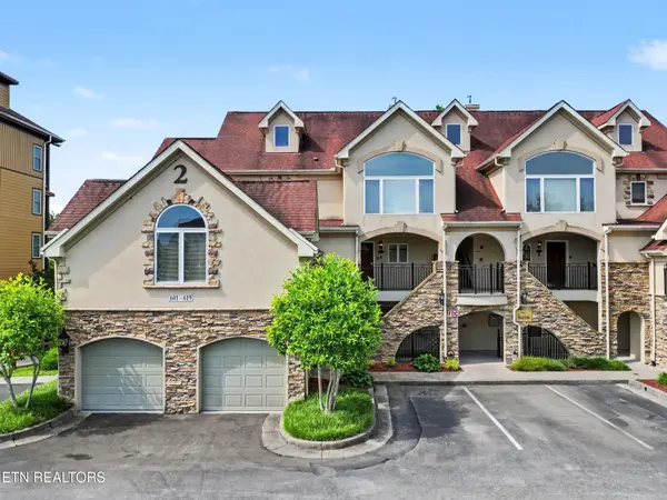 609 River Place Way #UNIT B301, Sevierville, TN 37862