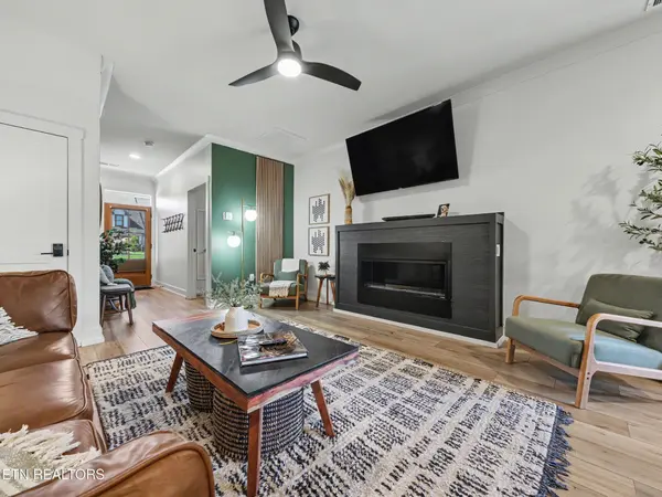 426 Fleeta Williams Way, Sevierville, TN 37862