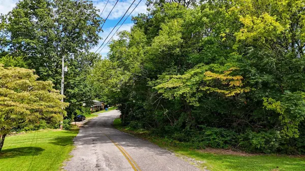 5064 Hunter Trail, Hixson, TN 37343