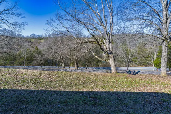 267 Shelbyville Hwy, Fayetteville, TN 37334