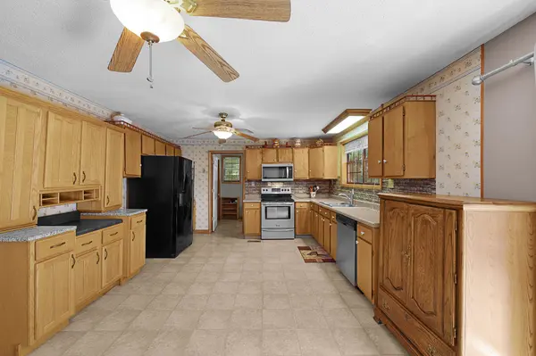 875 New Friendship Rd, Buena Vista, TN 38318