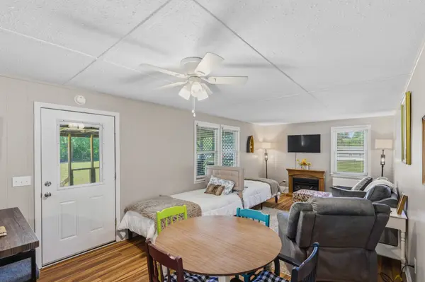 1846 Cypress Creek Rd, Linden, TN 37096