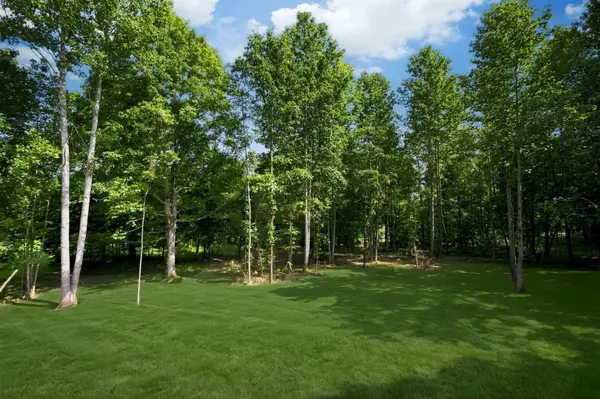 1063 Promise Land Road, Charlotte, TN 37036