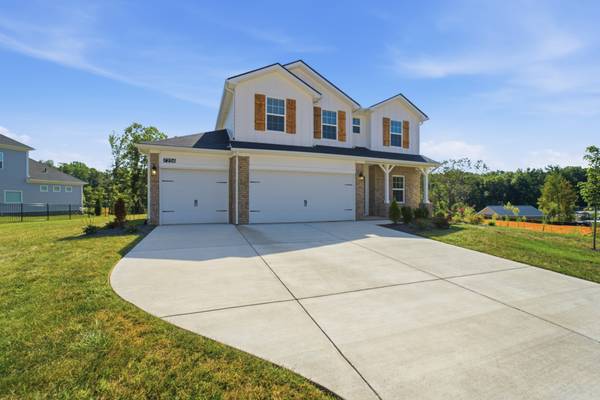 10 Fairlawn Dr, Fairview, TN 37062