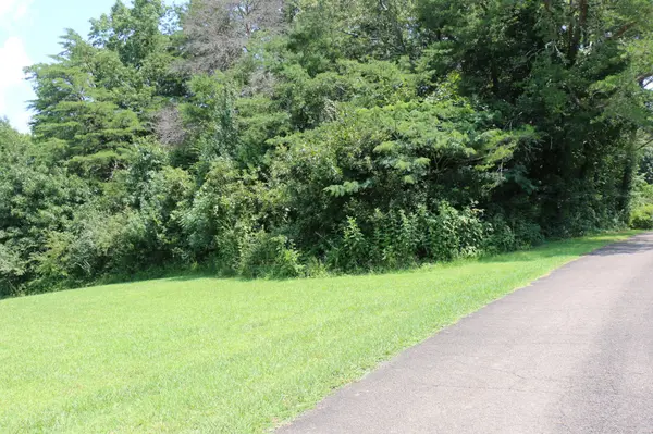 1 County Road 892, Etowah, TN 37331