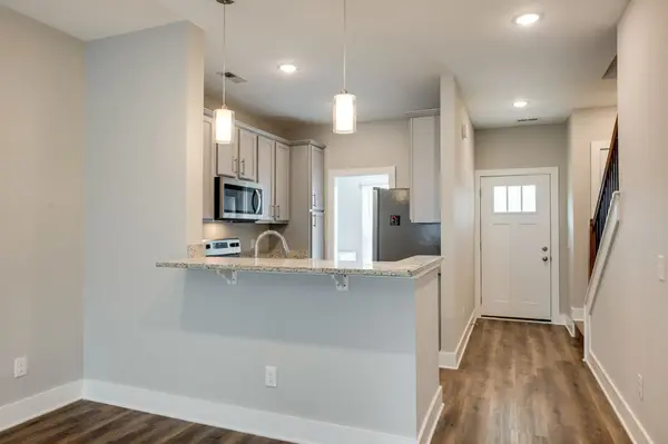 203 E Forge Ct, White Bluff, TN 37187