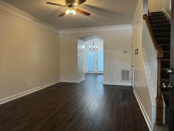 105 4th Ave #110, Murfreesboro, TN 37130