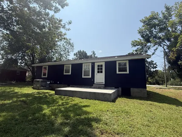 501 Smith Ave, Hohenwald, TN 38462
