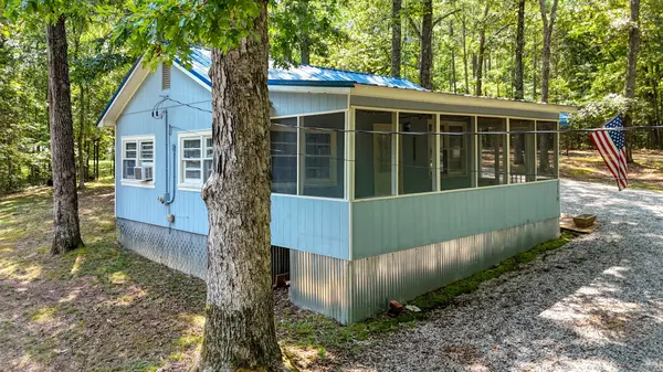 215 Mizpah St, Springville, TN 38256