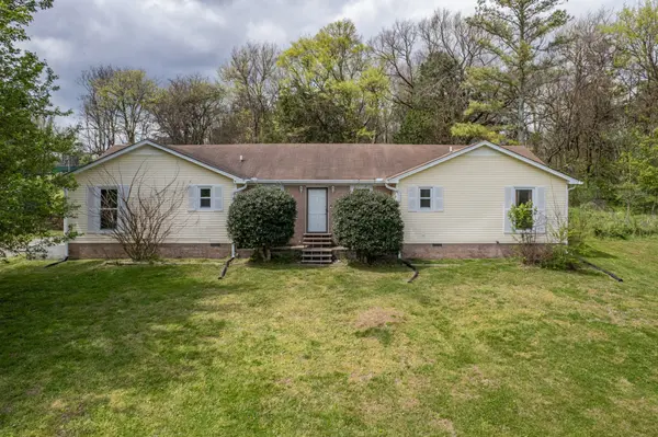 511 N Main St, Cornersville, TN 37047