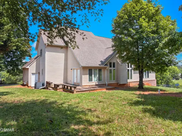 219 Sullivan Pointe, Dandridge, TN 37725