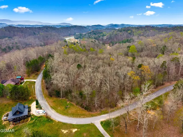 107 Turtle Dove Trail, Dandridge, TN 37725