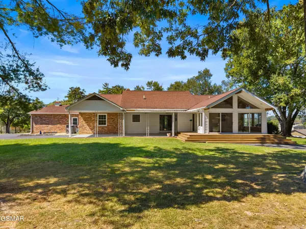 1328 W Main Street, White Pine, TN 37890