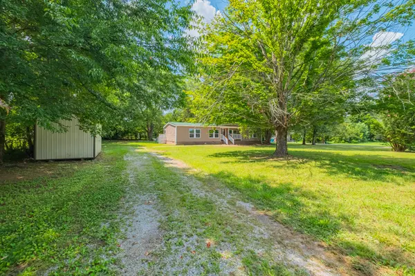 12571 Old Tullahoma Rd, Tullahoma, TN 37388