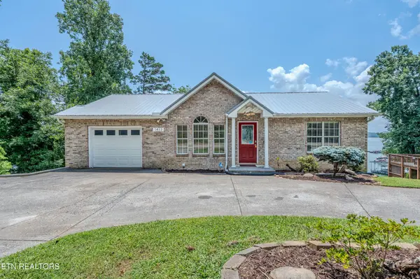 1413 Highway 139, Dandridge, TN 37725