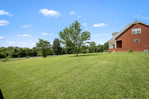 206 Hickerson Rd, Wartrace, TN 37183