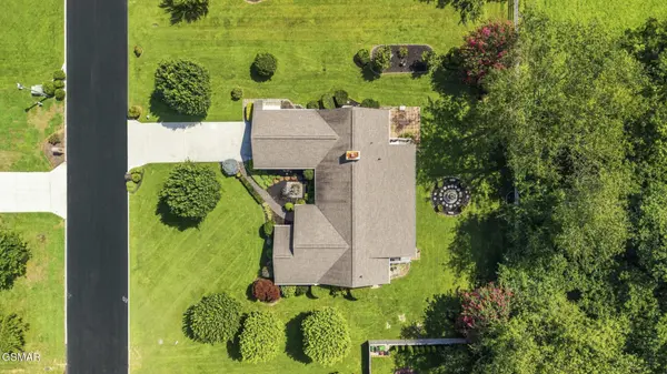 260 Lexington Place, Sevierville, TN 37862