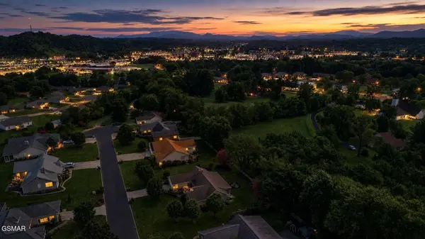 260 Lexington Place, Sevierville, TN 37862