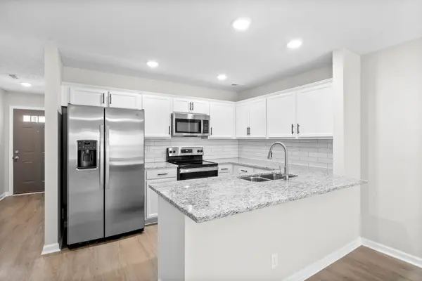 305 Longshadow Trl #E, Clarksville, TN 37043