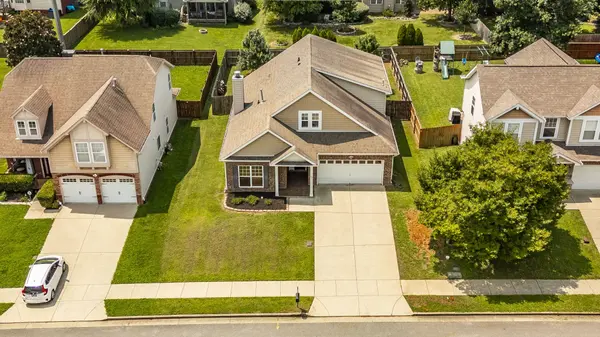 77 Villa Way, Hendersonville, TN 37075