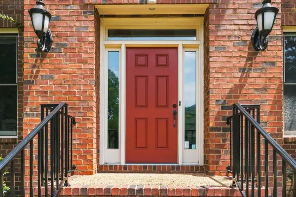 8009 Montcastle Dr, Nashville, TN 37221
