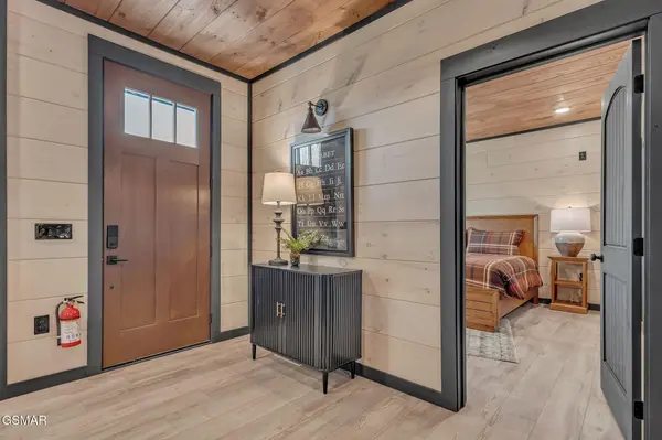364 Rambling Creek Way, Sevierville, TN 37862