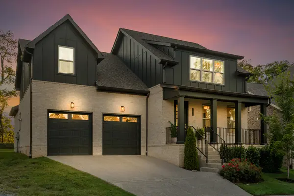 3013 Sandstone Way, Hendersonville, TN 37075