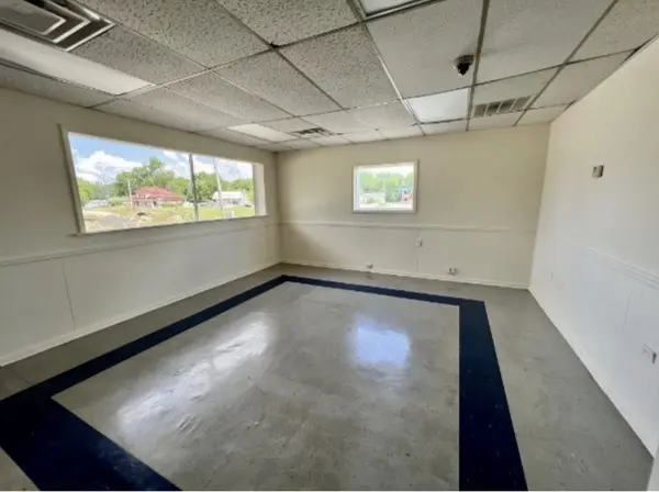 413 Pioneer St, Fayetteville, TN 37334