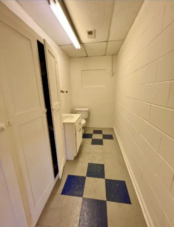 413 Pioneer St, Fayetteville, TN 37334
