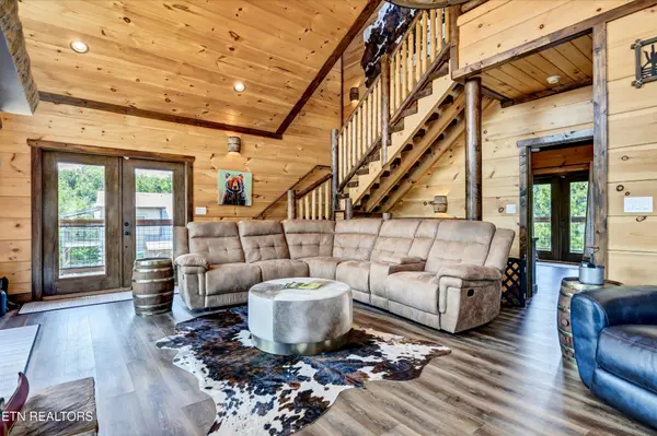 809 Wattle Blossom Way, Gatlinburg, TN 37738
