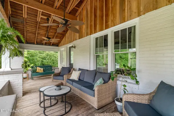 2516 Maple Drive, Knoxville, TN 37918