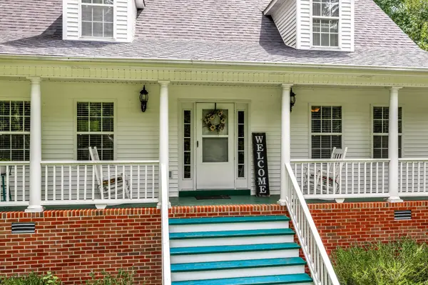 203 Brady Drive, Dickson, TN 37055